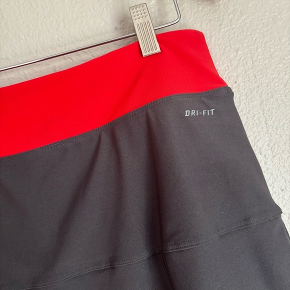 Nike Black and Red Athletic Skirt - Picture 6 of 8